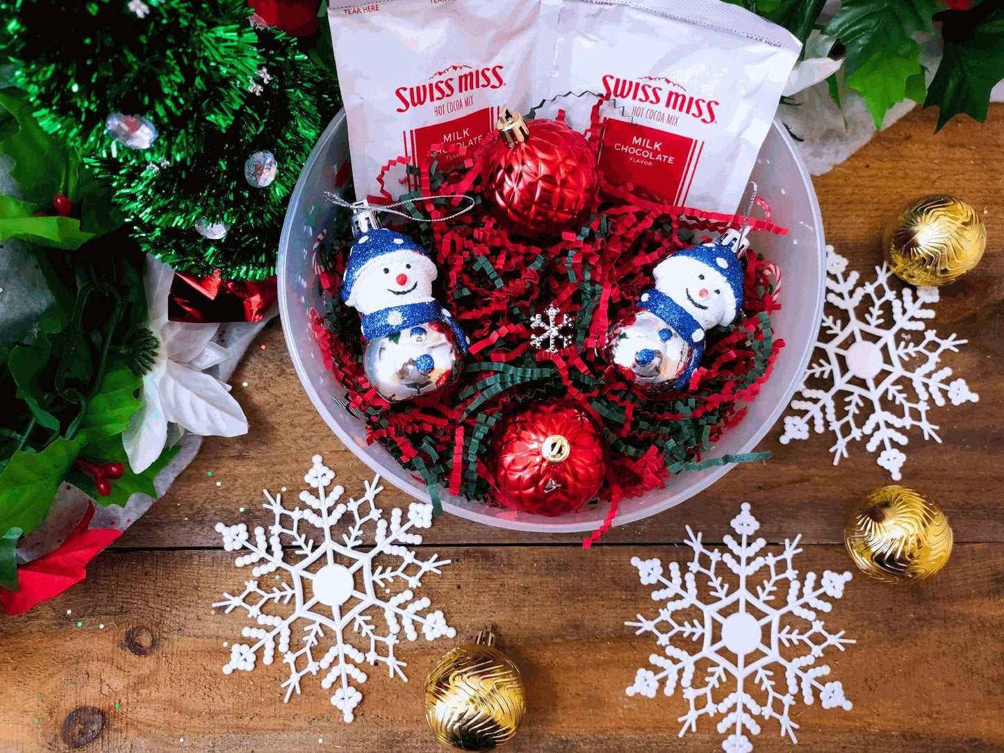 10 LB bundle of colorful Christmas crinkle paper for festive gift packaging and cushioning